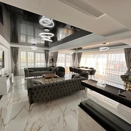 Unirii The View - Sunrise Penthouse 3bd Bucharest